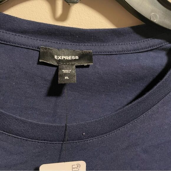 NWT Express Round Foliage Graphic T-Shirt- Size XL - Picture 5 of 6